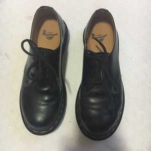 Dr. Martens Oxford shoes